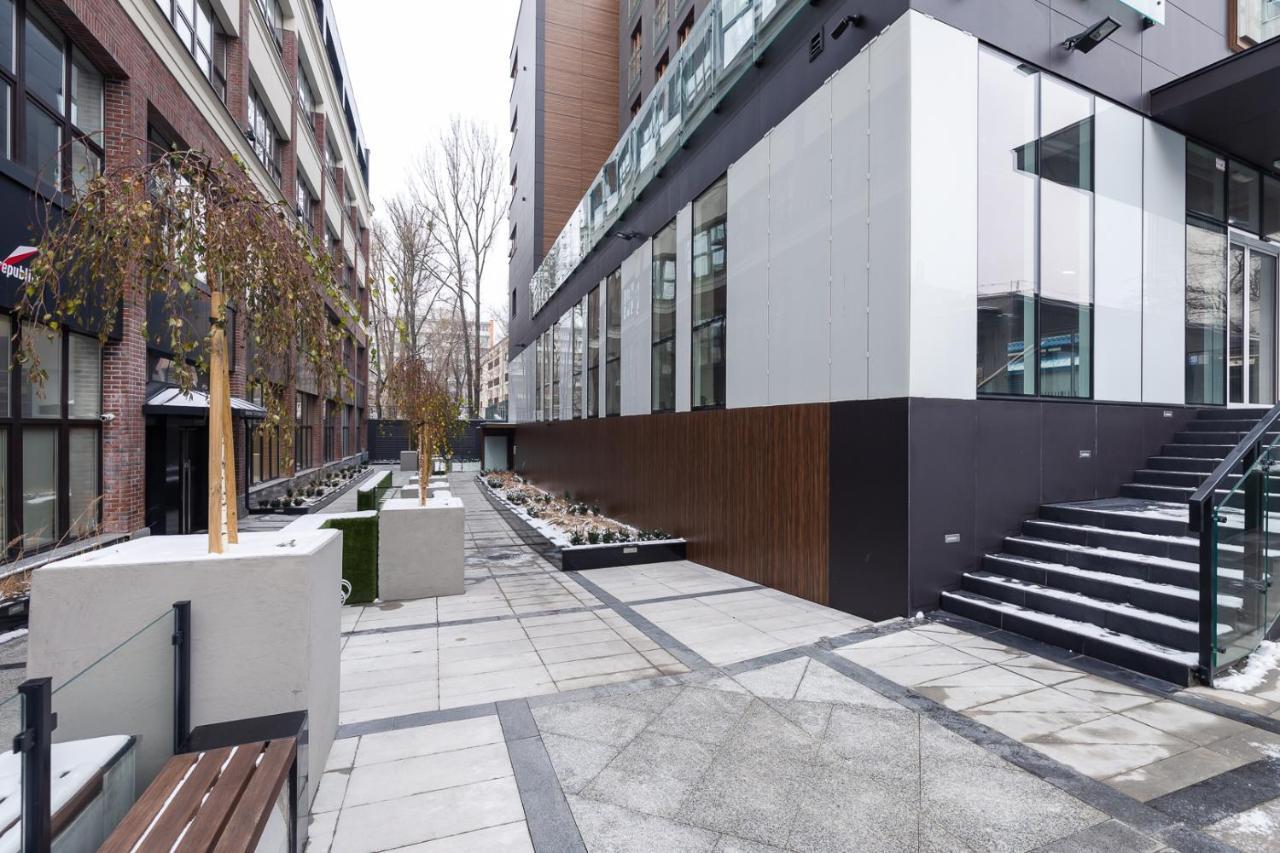 Pawia 51 - Comfort Studio By Noclegi Renters Varşovia Exterior foto